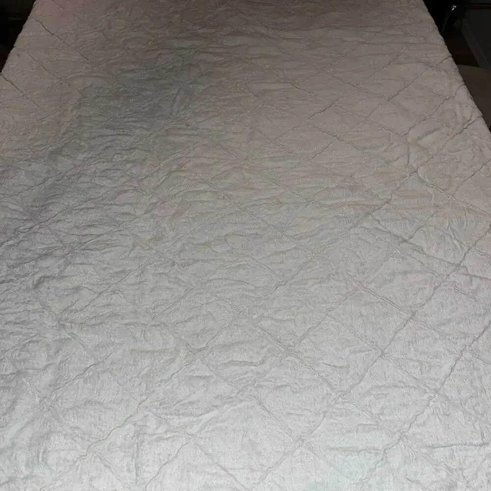 RH Teen 100% Cotton Full Coverlet White Terry Cloth Diamond Quilted